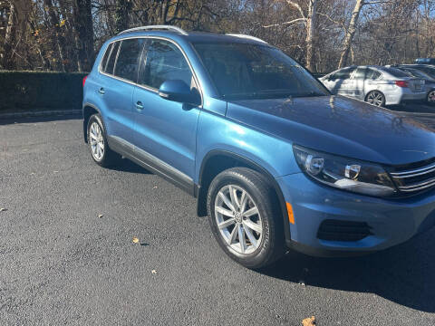 2017 Volkswagen Tiguan 2.0T Wolfsburg Edition 4Motion