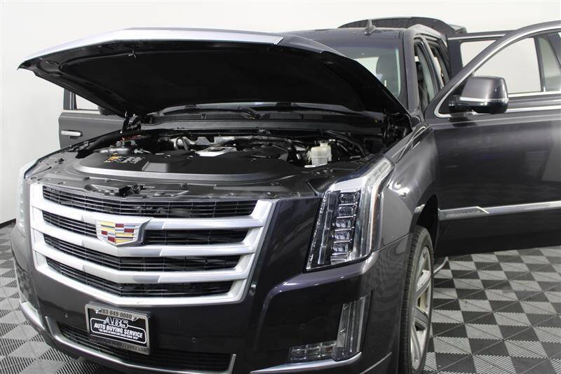 2016 Cadillac Escalade Luxury Collection