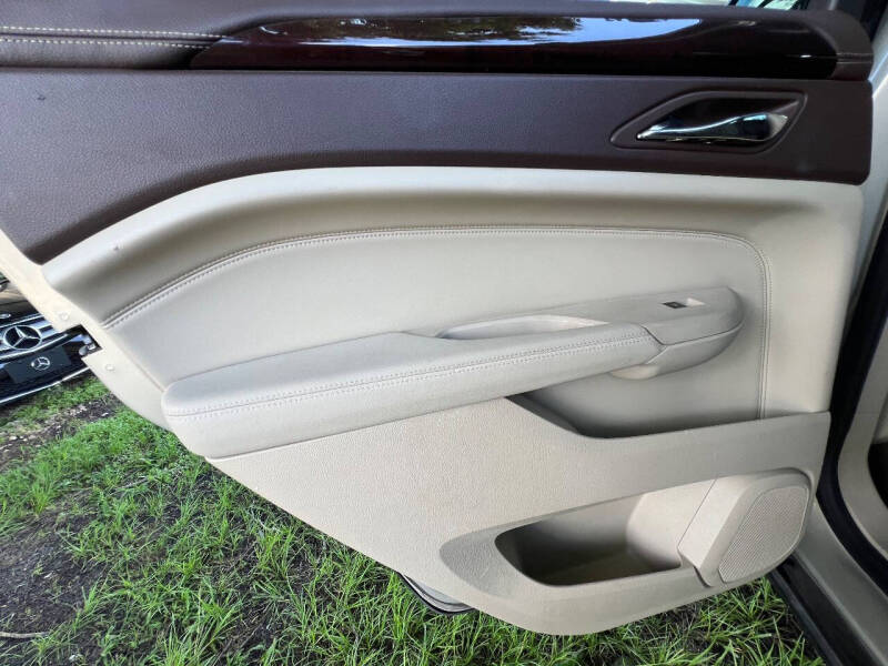 2010 Cadillac SRX Premium Collection