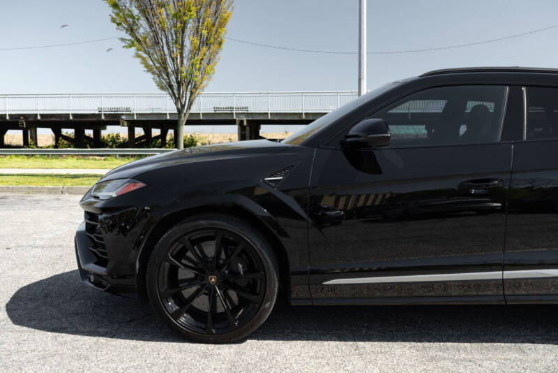 2020 Lamborghini Urus
