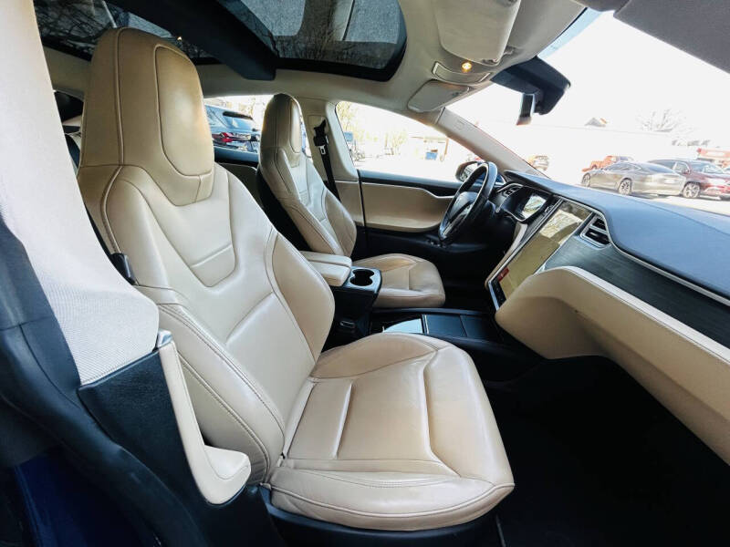 2015 Tesla Model S 85D