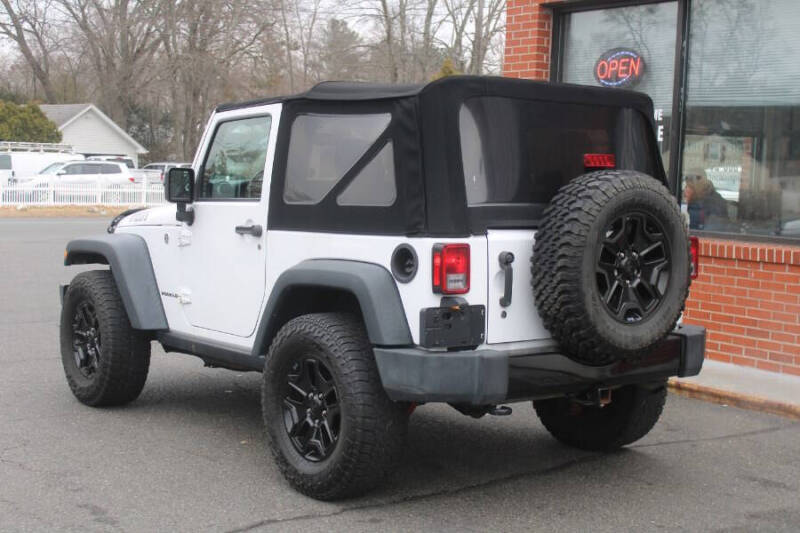 2017 Jeep Wrangler Willys Wheeler