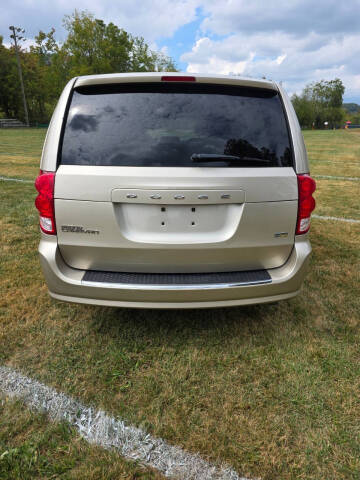 2013 Dodge Grand Caravan SE