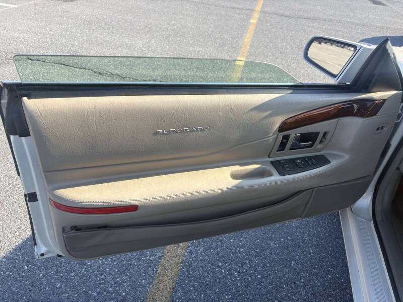 2001 Cadillac Eldorado ESC