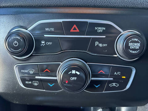 2019 Dodge Charger SXT