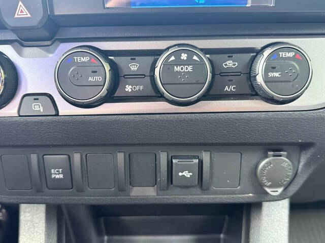 2022 Toyota Tacoma SR5 V6