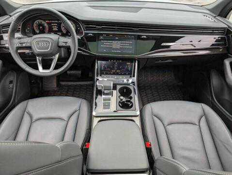 2025 Audi Q7 quattro Premium 45 TFSI