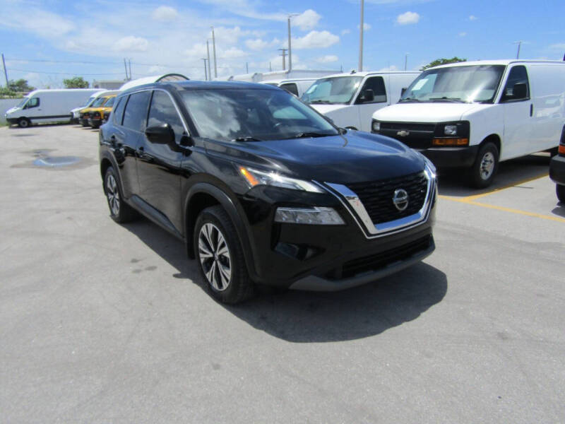 2021 Nissan Rogue SV photo 4