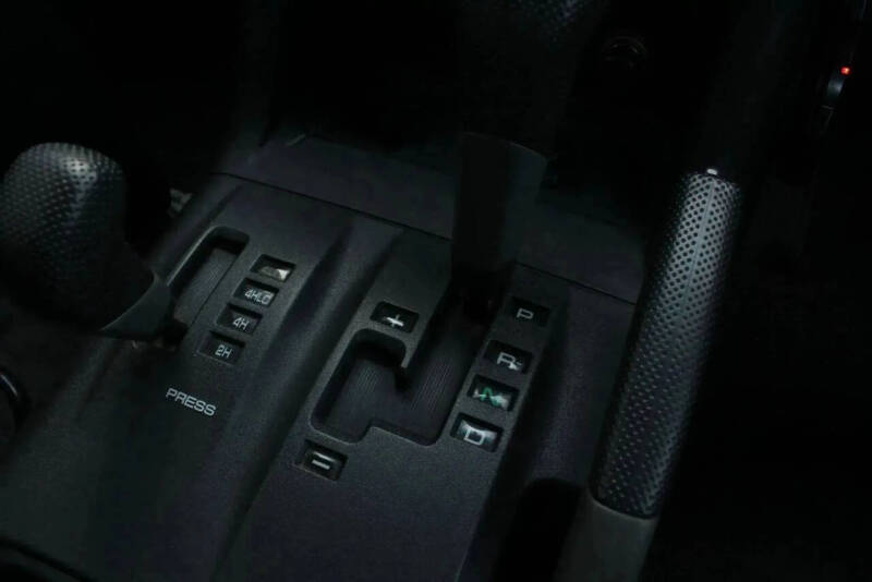 2000 Mitsubishi Pajero