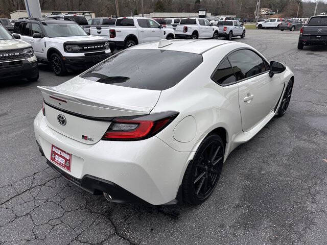 2023 Toyota GR86 Premium