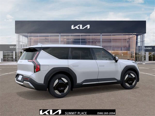 2026 Kia EV9 Light Long Range