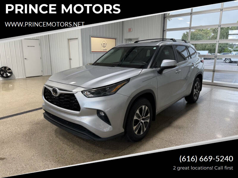 2023 Toyota Highlander XLE's photo