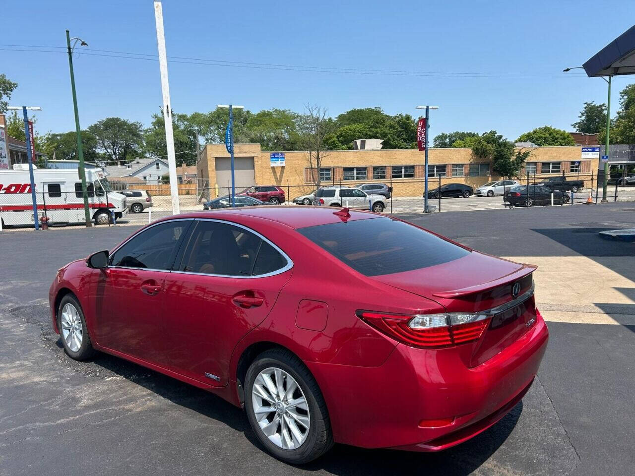 2013 Lexus ES 300h for sale at Chicago Auto House in Chicago, IL