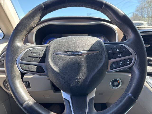 2017 Chrysler Pacifica Touring-L Plus
