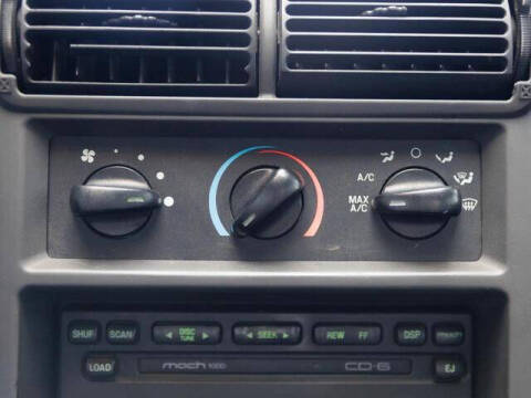 2002 Ford Mustang GT Deluxe