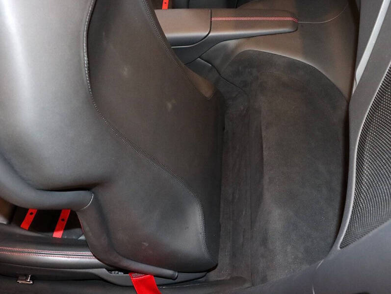 2024 Ferrari 296 GTS