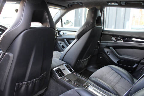 2015 Porsche Panamera GTS