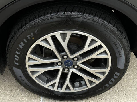 2020 Ford Escape SEL