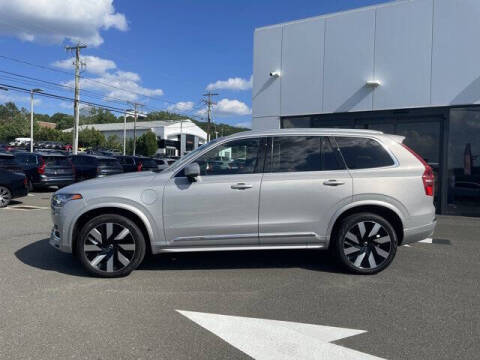 2024 Volvo XC90 Recharge T8 Plus Bright Theme 7P