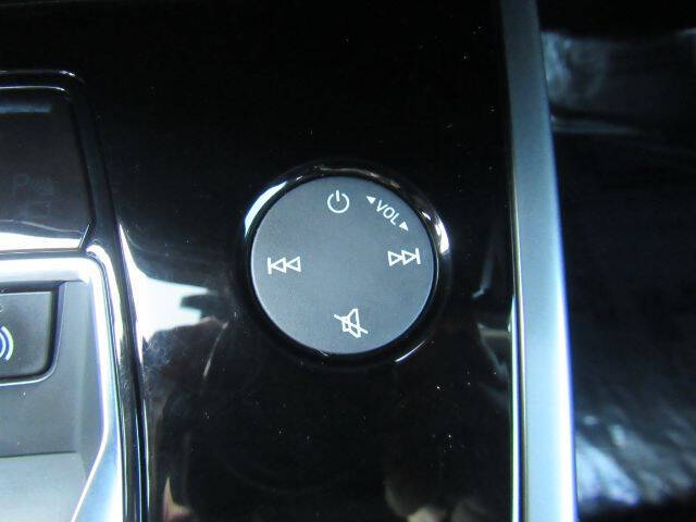 2022 Audi Q4 e-tron quattro Premium Plus 50