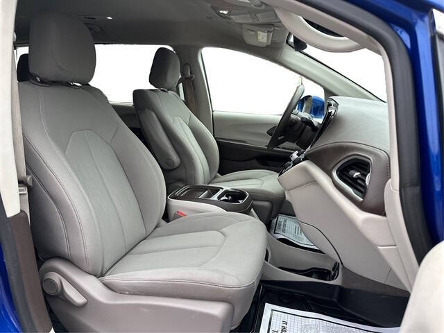 2021 Chrysler Pacifica Touring