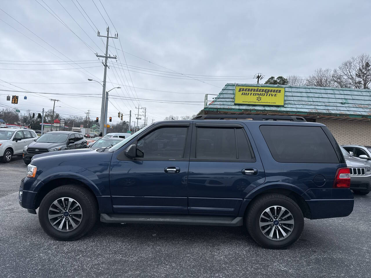 Blue 2015 Ford Expedition XLT 4x2 XLT 4dr SUV 2