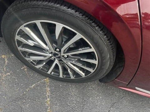 2017 Lincoln Continental Select