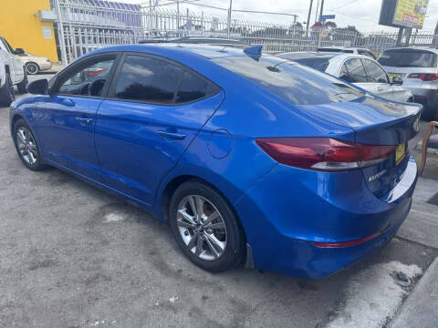 2018 Hyundai Elantra