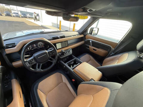 2023 Land Rover Defender 110 X-Dynamic SE