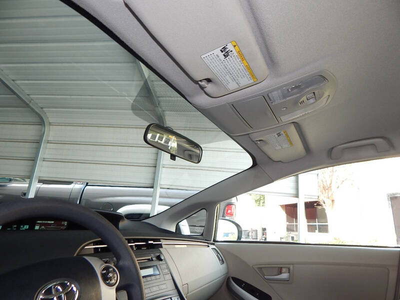 2011 Toyota Prius Two