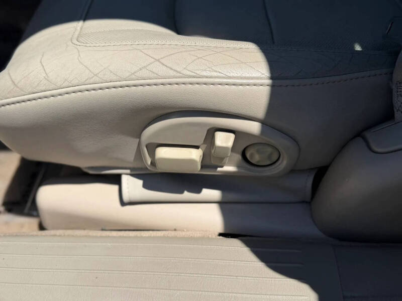 2005 Cadillac DeVille