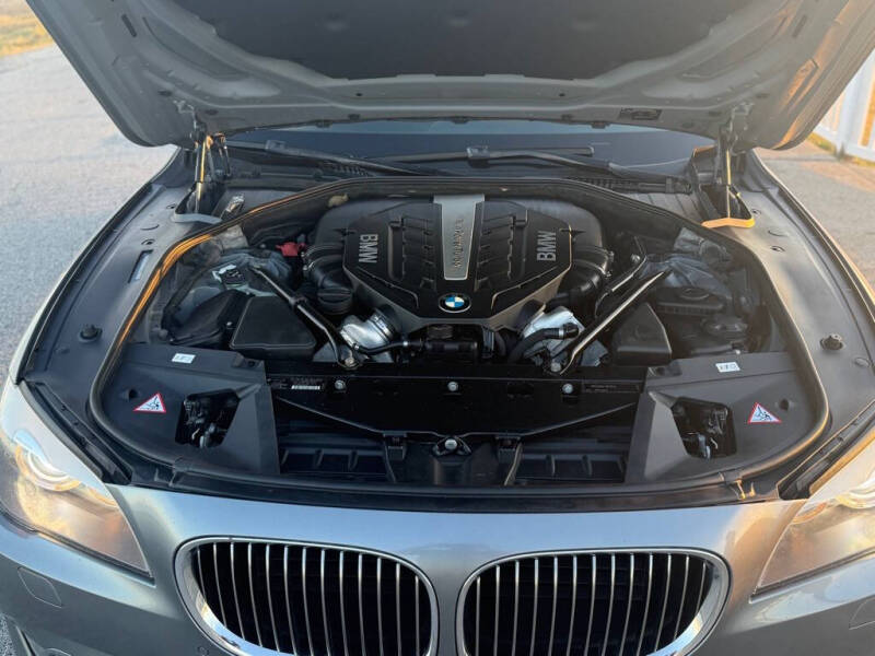 2012 BMW 7 Series 750Li xDrive