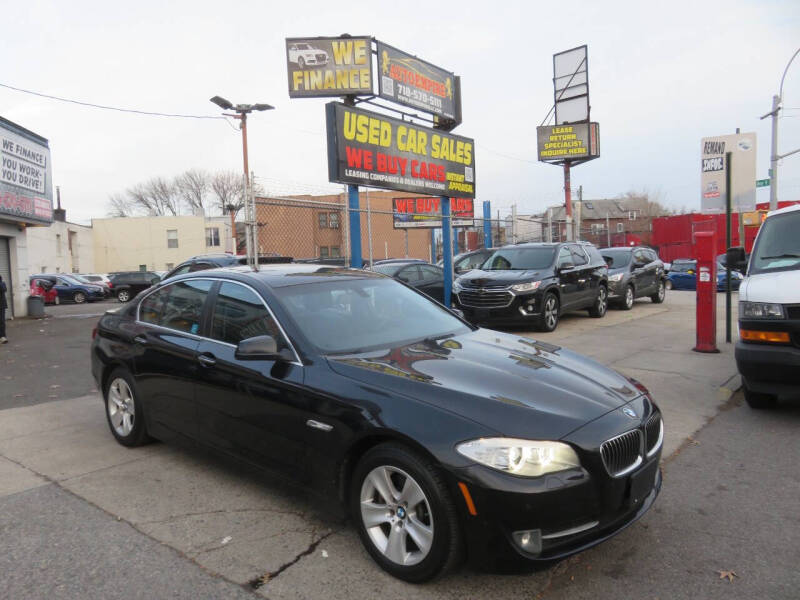 2013 BMW 5 Series 528i xDrive