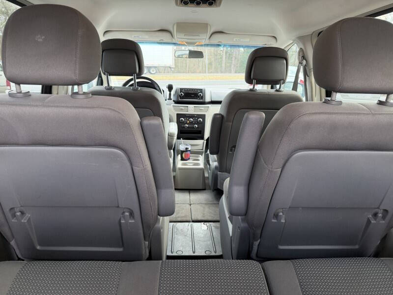 2012 Volkswagen Routan S