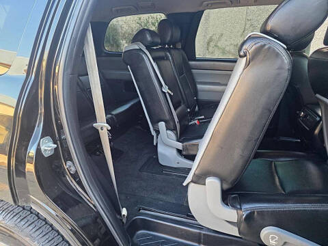 2012 Toyota Sequoia SR5