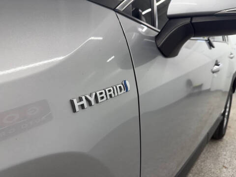 2020 Toyota RAV4 Hybrid XLE