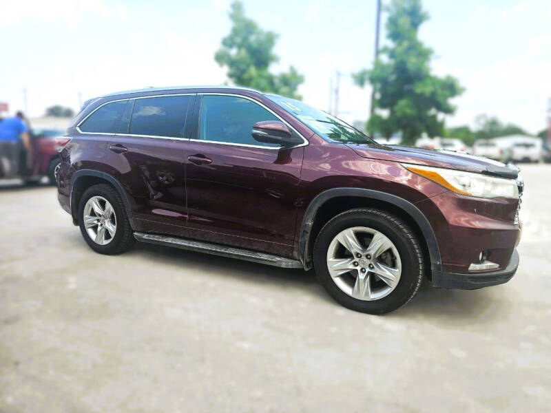 2015 Toyota Highlander Limited's photo