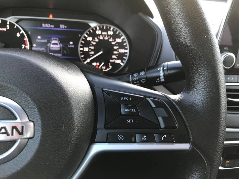 2021 Nissan Altima 2.5 SV