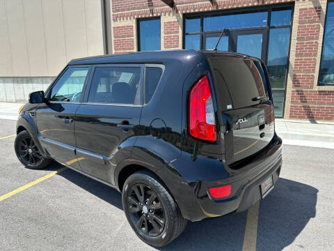 2012 Kia Soul +