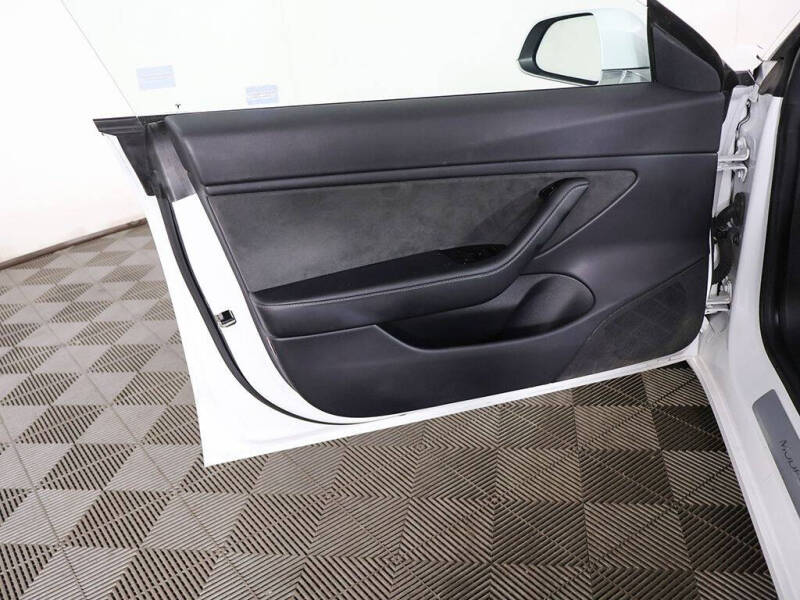 2018 Tesla Model 3 Mid Range