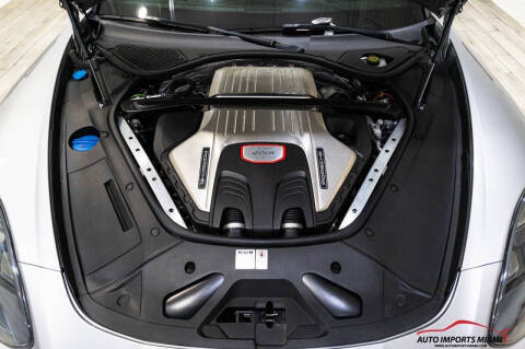 2019 Porsche Panamera GTS