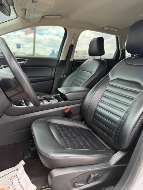 2020 Ford Edge SEL