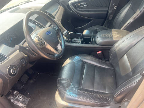 2015 Ford Taurus SEL