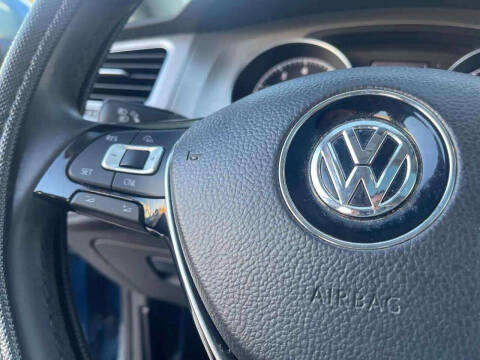 2015 Volkswagen Golf TSI S