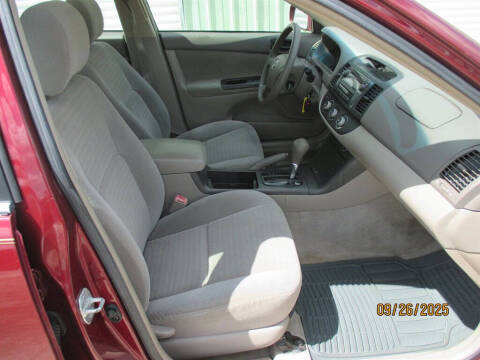 2005 Toyota Camry LE