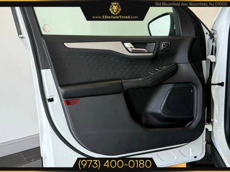 2020 Ford Escape SEL