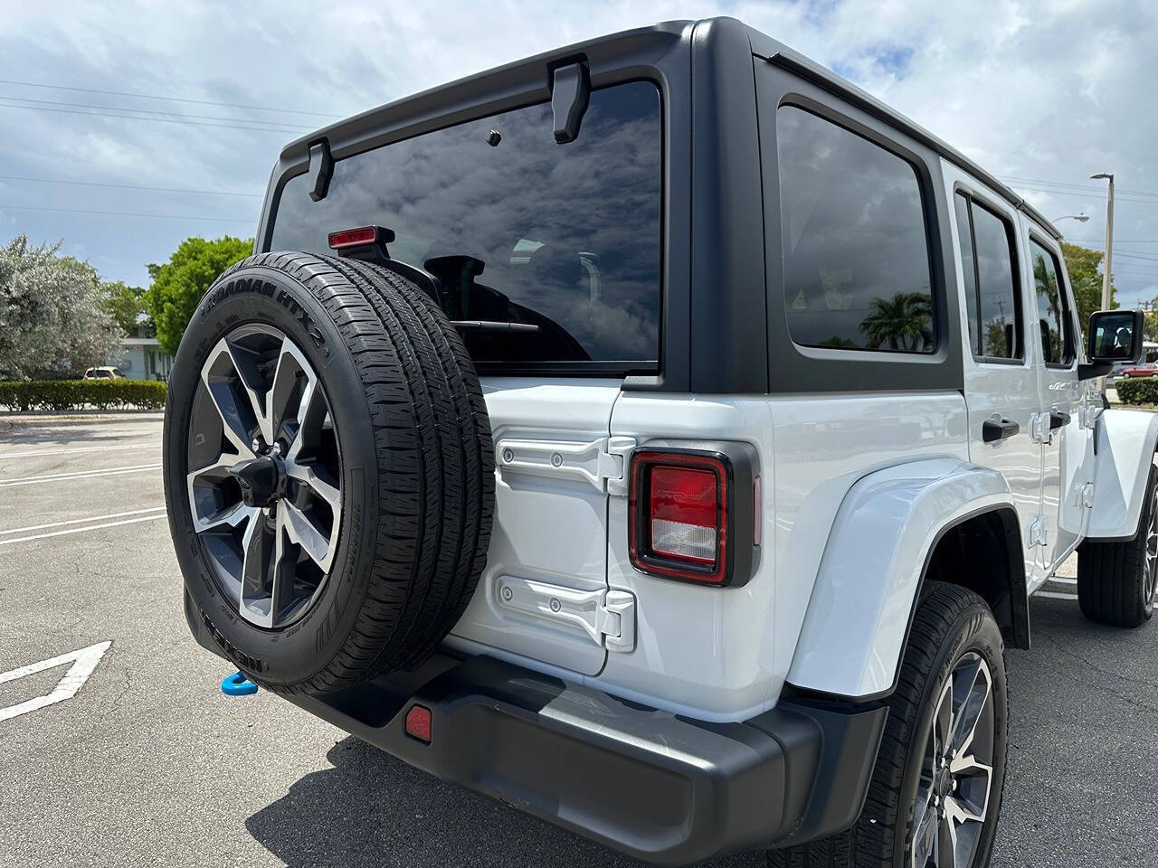 2024 Jeep Wrangler 37