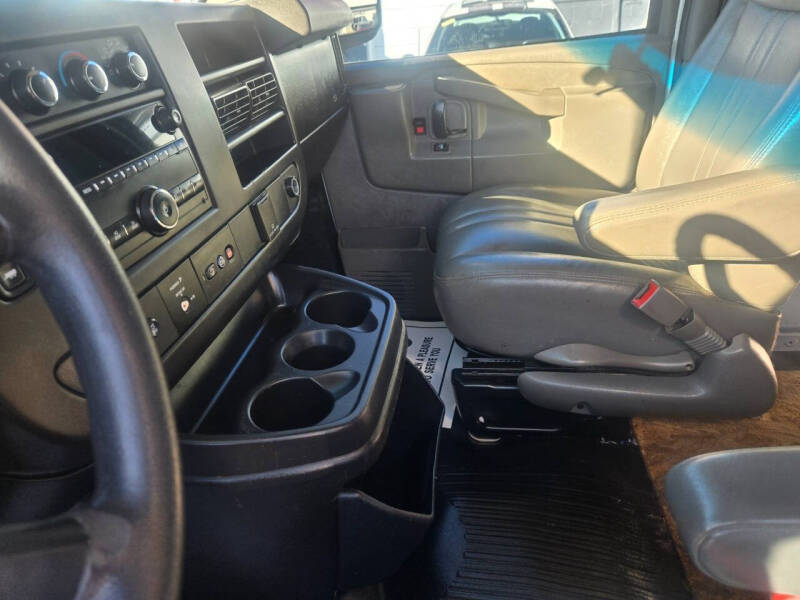 2018 Chevrolet Express 2500