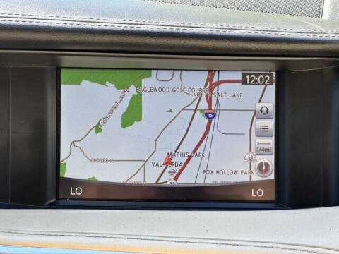 2017 Infiniti QX30 Premium