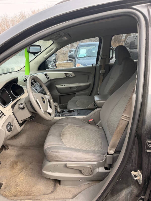 2011 Chevrolet Traverse LS